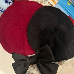 Black and Red Beret Set